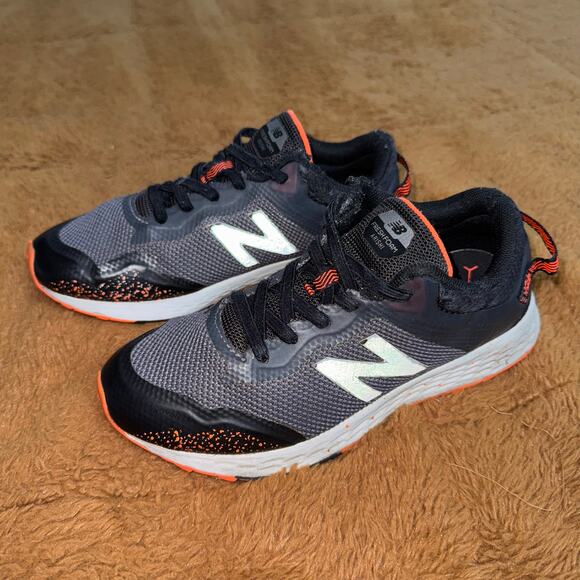 New Balance Fresh Foam Arishi v3 Youth Running Shoes (Size 1Y) – Black/Orange - Picture 2 of 9